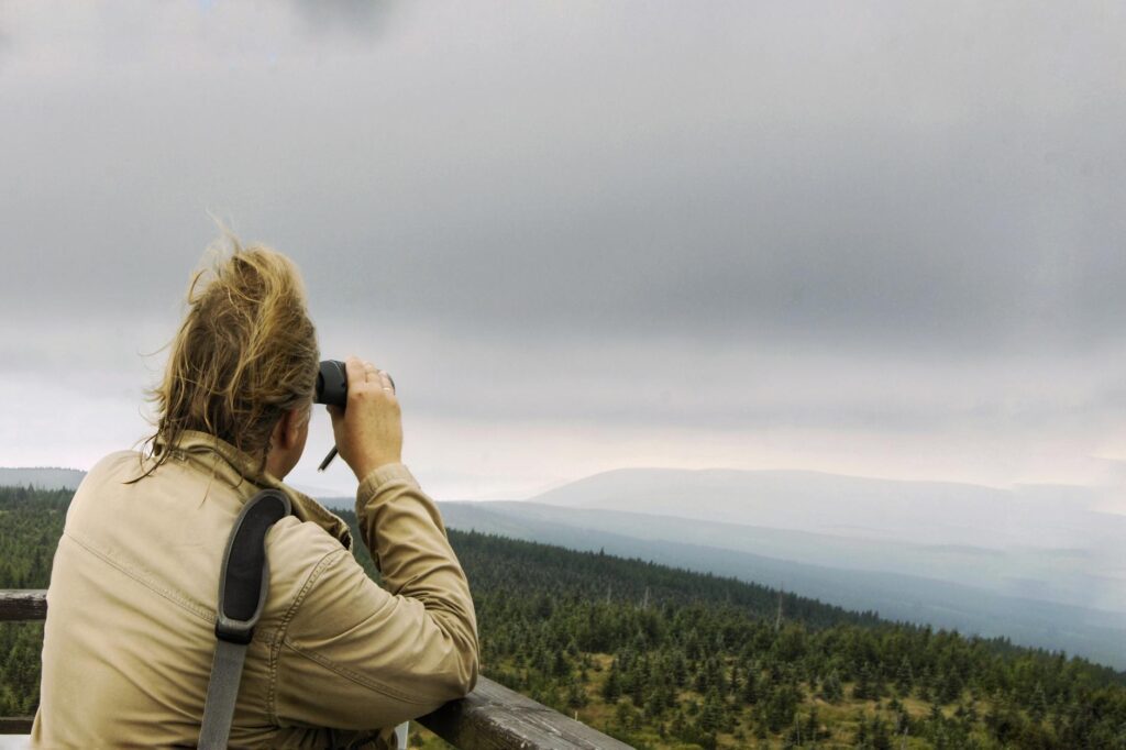 foggy binocular lenses